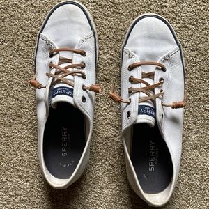 Sperry canvas shoe